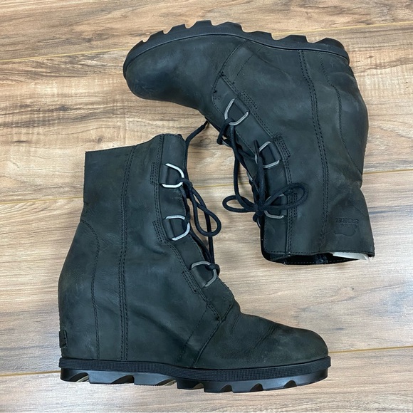 Sorel Joan of Arctic Lace-Up Wedge - Picture 2 of 9